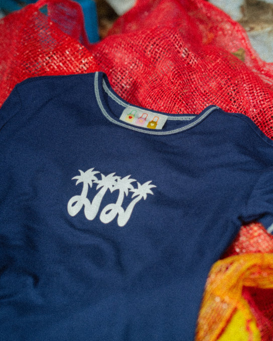 baby tee in azul