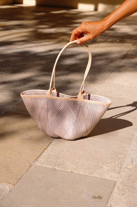 small basket bag in pink/gray