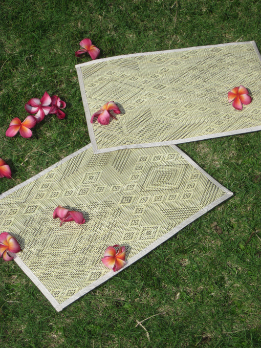 rectangle placemats in gray