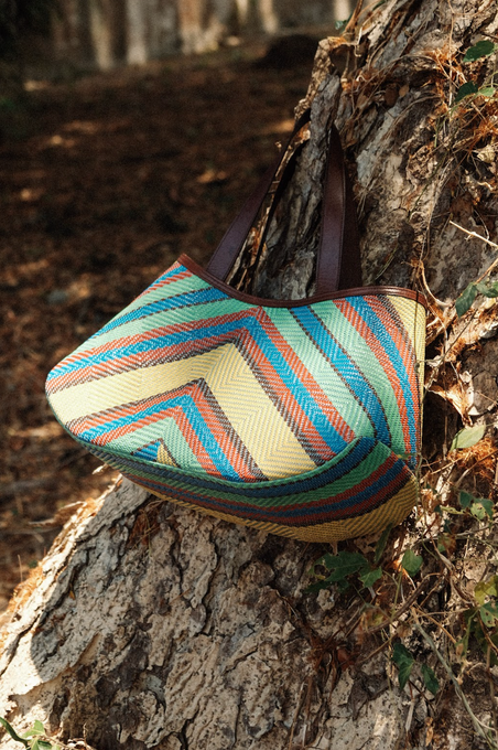 Large Dulce Bag in Fiesta - store